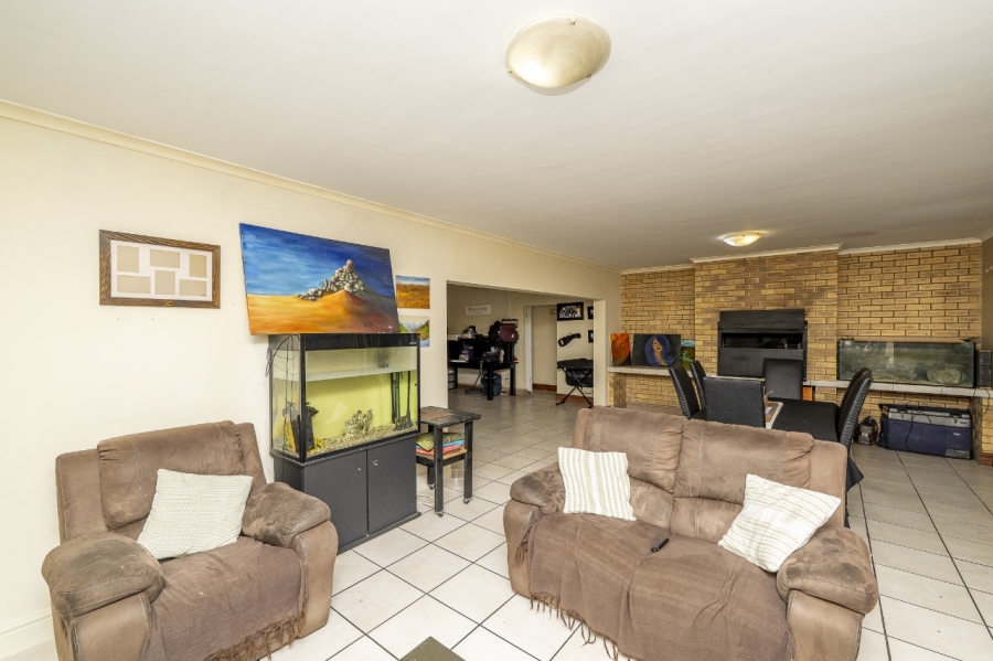 3 Bedroom Property for Sale in Sonkring Western Cape